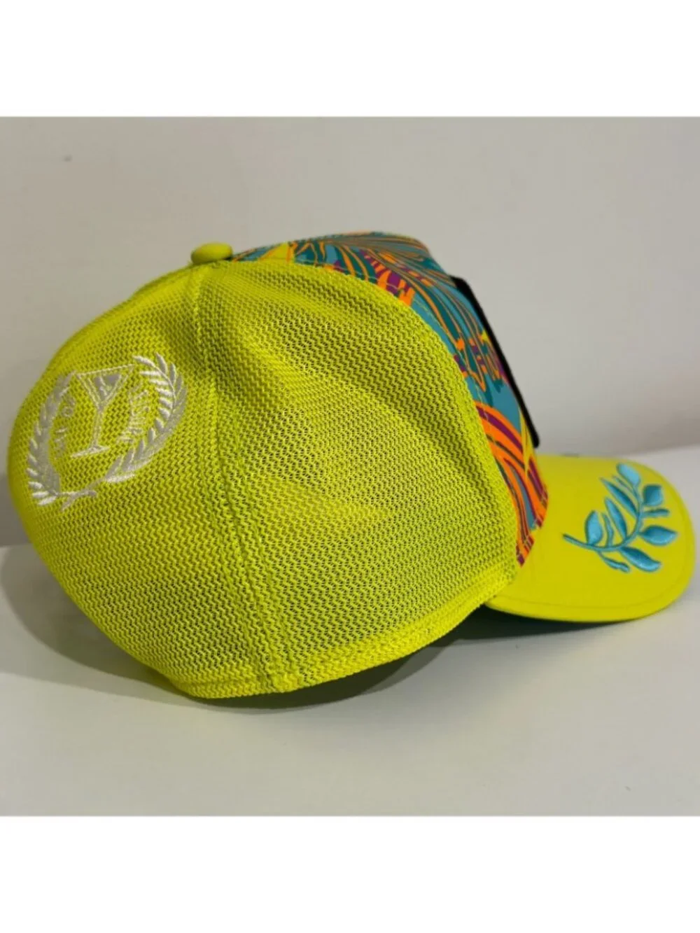 Goorin Bros 'Crabby' Mesh Back Trucker Hat The Farm Limited Circulation NWOT - Picture 5 of 12